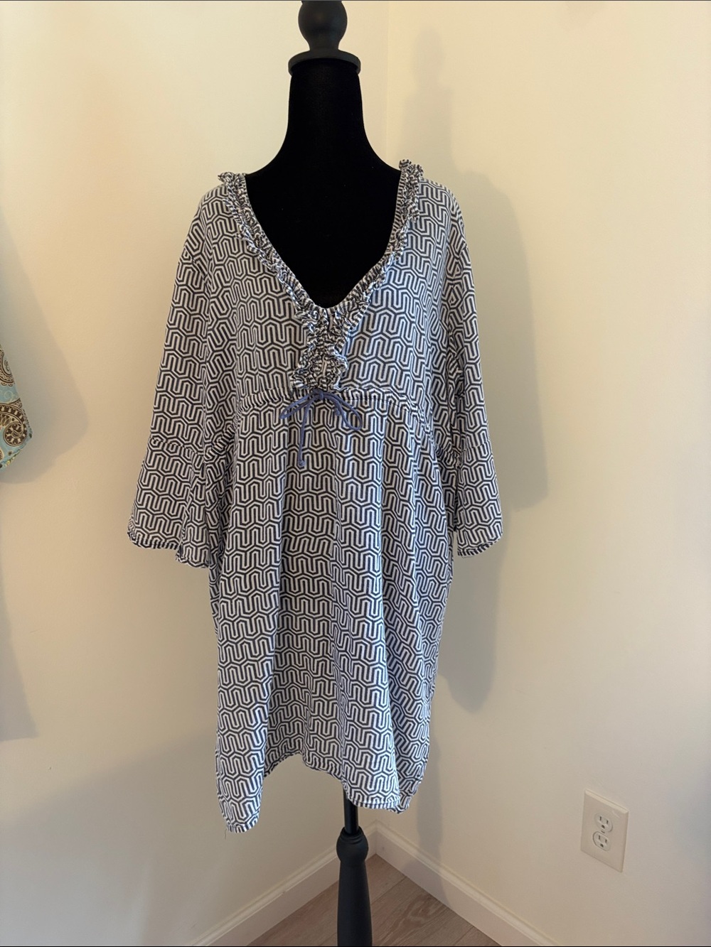 Mud Pie Black and White Geometric V-Neck Tunic